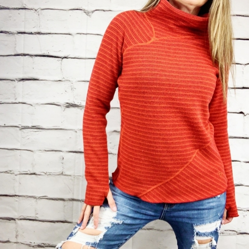 Mountain Hardwear wool blend sweater